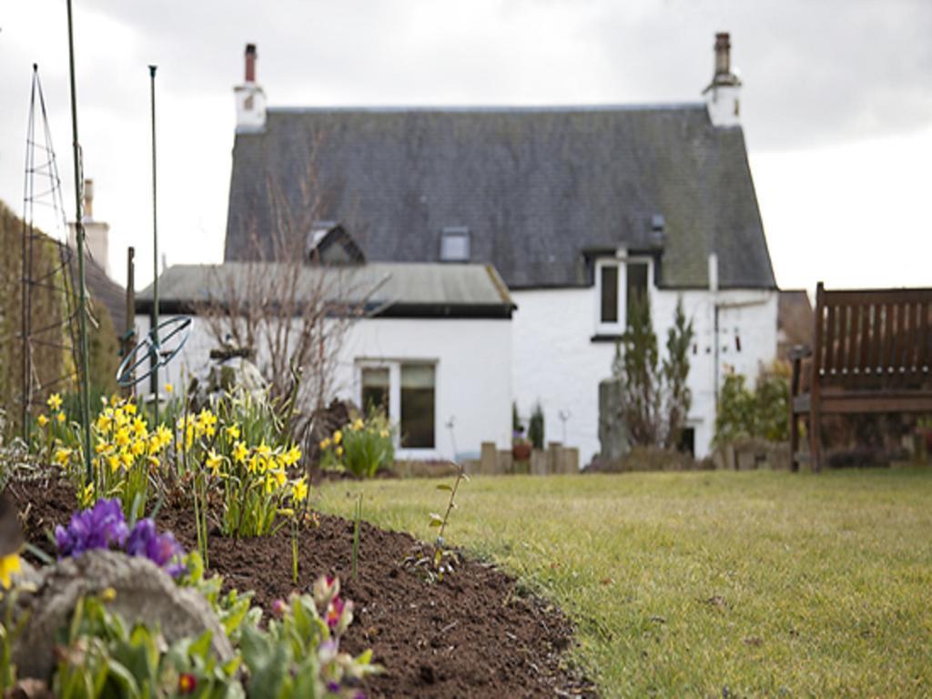 Roslin Cottage คาลเลนเดอร์ ภายนอก รูปภาพ