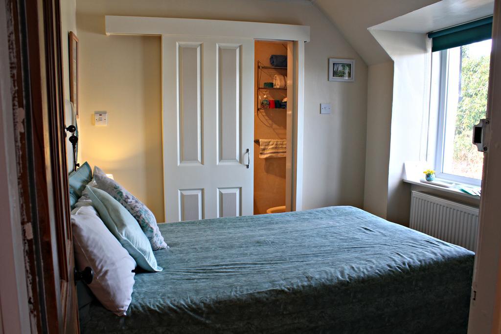 Roslin Cottage คาลเลนเดอร์ ภายนอก รูปภาพ